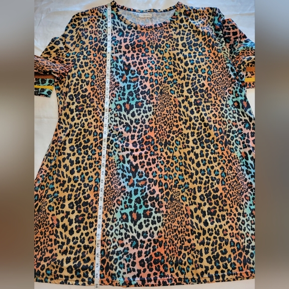 Southern Stitch Multi-Colored Leopard Print Top, 3XL - Picture 9 of 10